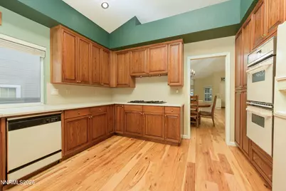 6136 Wycliffe Circle, Reno, NV 89519 - Photo 17