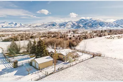 2013 Blume Ranch Road, Lamoille, NV 89828 - Photo 3