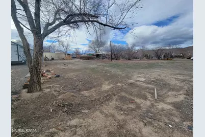 1060 Donner Trail, Silver Springs, NV 89429 - Photo 3