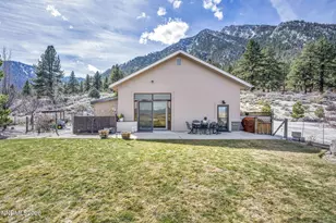 466 Horsethief Cir, Markleeville, CA 96120 - Photo 11