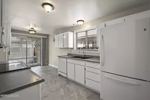 3273 N Truckee Ln, Sparks, NV 89431 - Photo 17