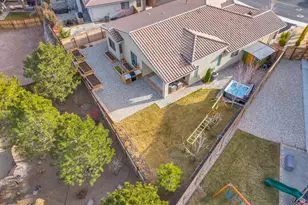 4726 Wonderstone Dr, Sparks, NV 89436 - Photo 3