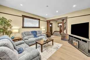 33 W 8th St, Reno, NV 89503 - Photo 17