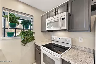 2177 Kietzke Ln, Reno, NV 89502 - Photo 9