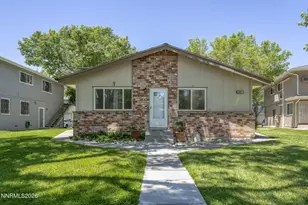 661 Oakwood Dr, Sparks, NV 89431 - Photo 1