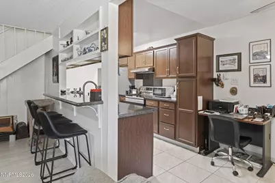 661 Oakwood Drive #APT 3, Sparks, NV 89431 - Photo 7