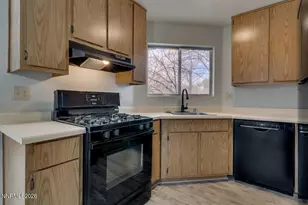 2507 Sycamore Glen Dr, Sparks, NV 89434 - Photo 9