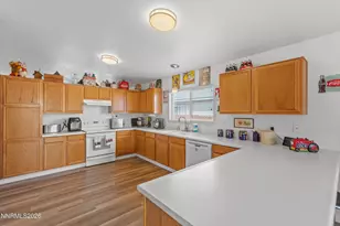 17533 Javalina Ct, Reno, NV 89508 - Photo 5