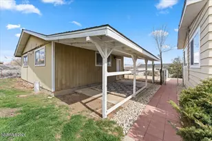 384 Loster Wy, Sun Valley, NV 89433 - Photo 35