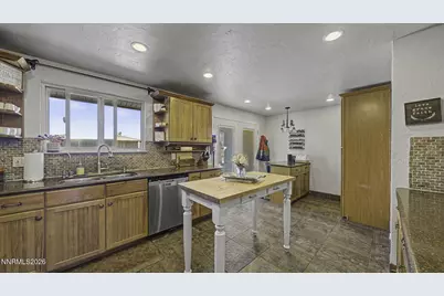 10585 Silver Knolls Boulevard, Reno, NV 89508 - Photo 7