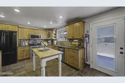 10585 Silver Knolls Boulevard, Reno, NV 89508 - Photo 9