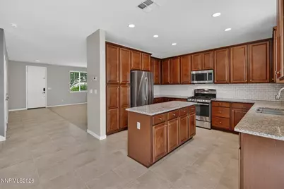 10855 Pebble Hill Drive, Reno, NV 89521 - Photo 9