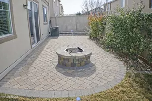 10855 Pebble Hill Dr, Reno, NV 89521 - Photo 27