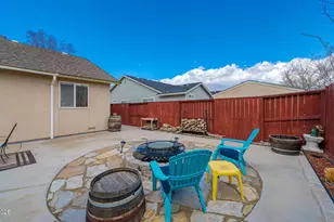 906 Julia Ln, Fernley, NV 89408 - Photo 39
