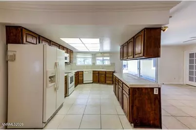 12470 Overbrook Drive, Reno, NV 89511 - Photo 17