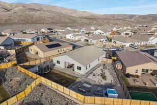 8412 Castletroy Dr, Verdi, NV 89439 - Photo 35