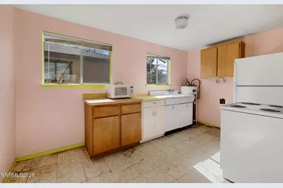 755 Balzar Circle, Reno, NV 89502 - Photo 15