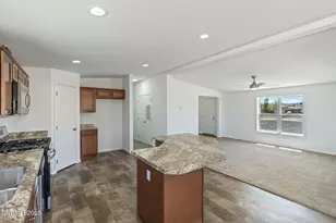 8260 Sycamore St, Silver Springs, NV 89429 - Photo 27