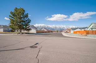 763 Lassen Way, Gardnerville, NV 89460 - Photo 27