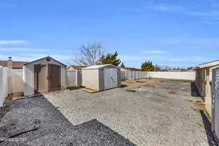 1382 White Bluffs Cir, Fernley, NV 89408 - Photo 25
