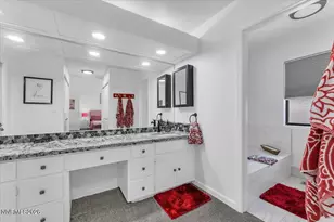 3902 Sarah Ct, Reno, NV 89509 - Photo 17