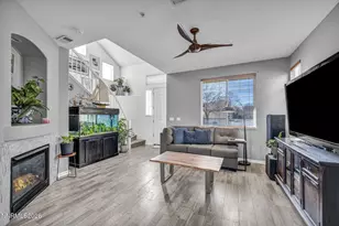 6228 Black Cinder Ct, Sparks, NV 89436 - Photo 9