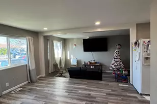 1536 Oxford Ave, Sparks, NV 89431 - Photo 5