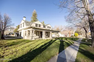 402 W Robinson St, Carson City, NV 89703 - Photo 49