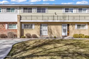 577 Smithridge Park, Reno, NV 89502 - Photo 1