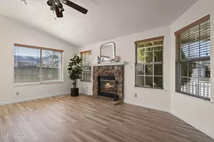 6290 Chesterfield Ln, Reno, NV 89523 - Photo 9