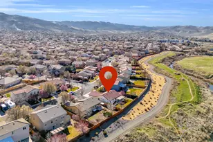 11385 Verazae Dr, Reno, NV 89521 - Photo 29