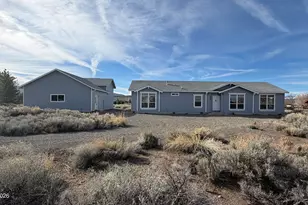 2335 Jacobsen Ln, Gardnerville, NV 89410 - Photo 9