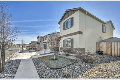 8854 Finnsech Drive, Reno, NV 89506 - Photo 3