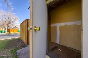 909 Mesa Ridge Dr, Sparks, NV 89434 - Photo 21