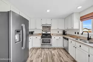 702 Ophir Ct, Dayton, NV 89403 - Photo 7