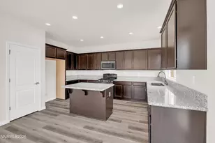 14360 Leiden Dr, Reno, NV 89506 - Photo 13