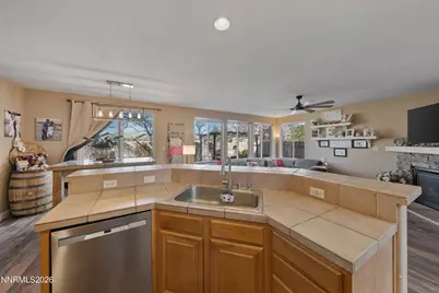 2375 Lincoln Meadows Drive, Reno, NV 89521 - Photo 33