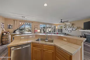 2375 Lincoln Meadows Dr, Reno, NV 89521 - Photo 33