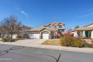 2375 Lincoln Meadows Dr, Reno, NV 89521 - Photo 5