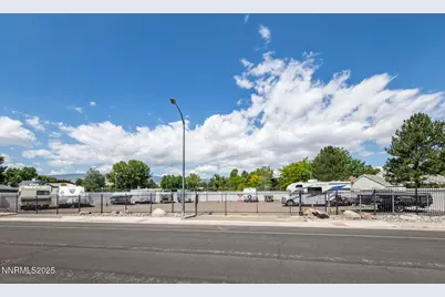 831 Blue Falls Place, Reno, NV 89511 - Photo 57