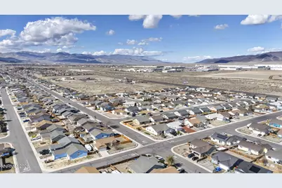 132 Campfire Way, Fernley, NV 89408 - Photo 27