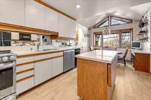 100 Moore Ln, Reno, NV 89509 - Photo 17