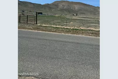 31 Locust Drive, Yerington, NV 89447 - Photo 3