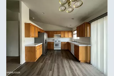 298 Emigrant Way, Fernley, NV 89408 - Photo 7