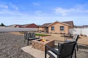 1329 White Bluffs Cir, Fernley, NV 89408 - Photo 43