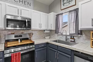 1329 White Bluffs Cir, Fernley, NV 89408 - Photo 13