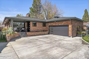 1085 Sharon Wy, Reno, NV 89509 - Photo 3