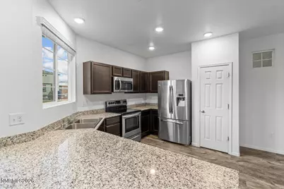 9630 Windjammer Way, Reno, NV 89506 - Photo 7