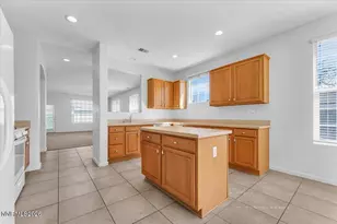 10543 Iron Point Cir, Reno, NV 89521 - Photo 7
