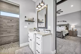 1409 Hunters Point Dr, Gardnerville, NV 89410 - Photo 31